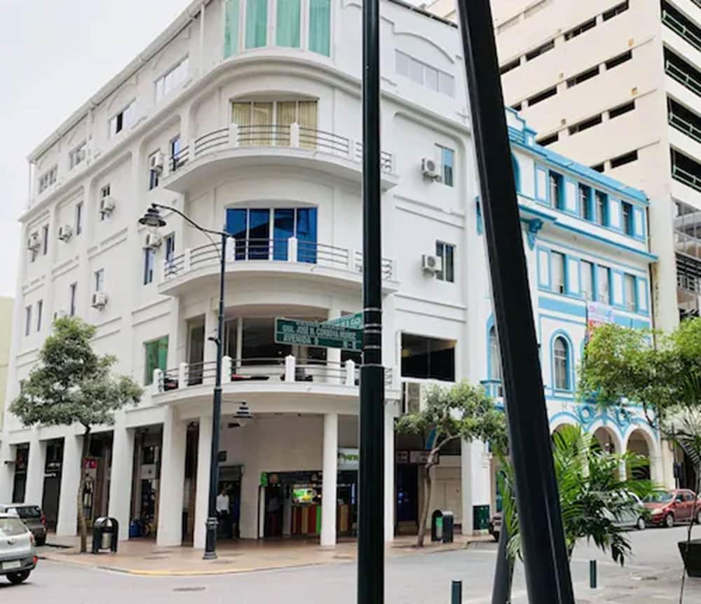 La Fontana Hotel 26/33