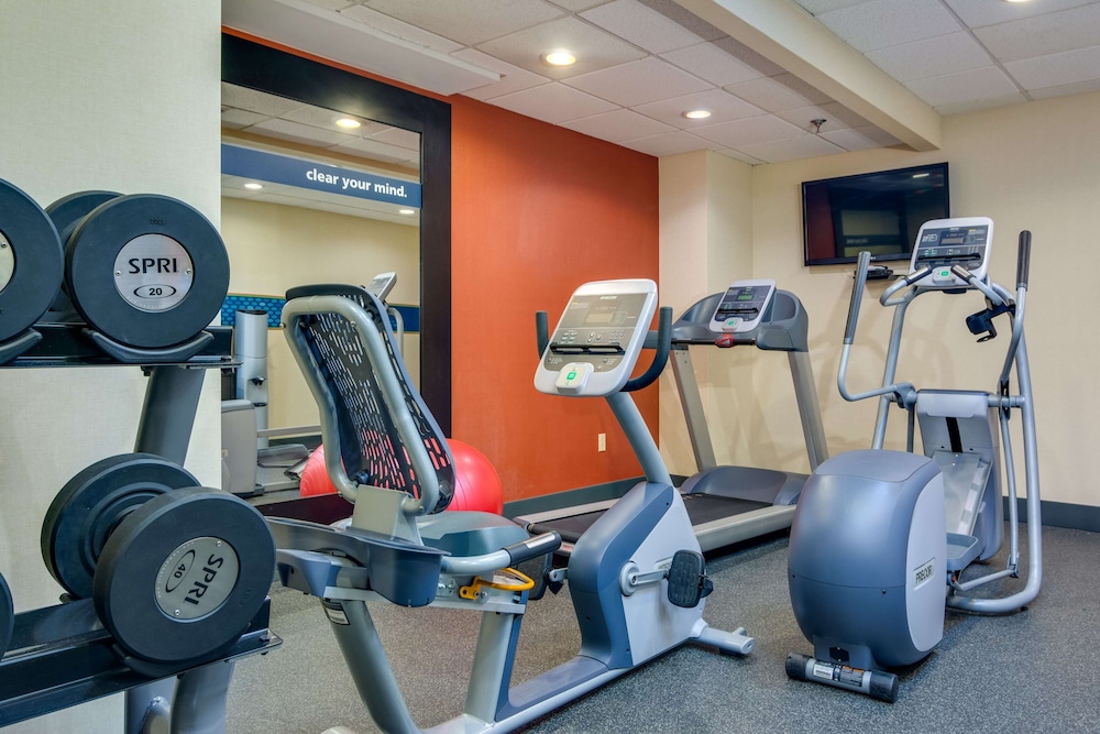 Hampton Inn Johnson City 15/37