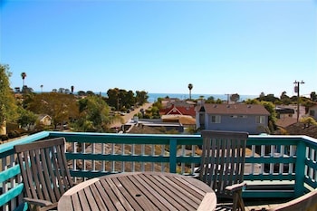 The Palomar Inn 11/61