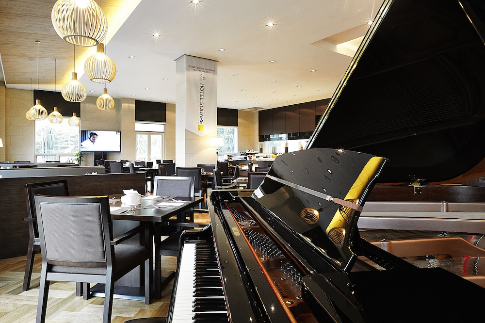 Hotel Square Ansan 40/48