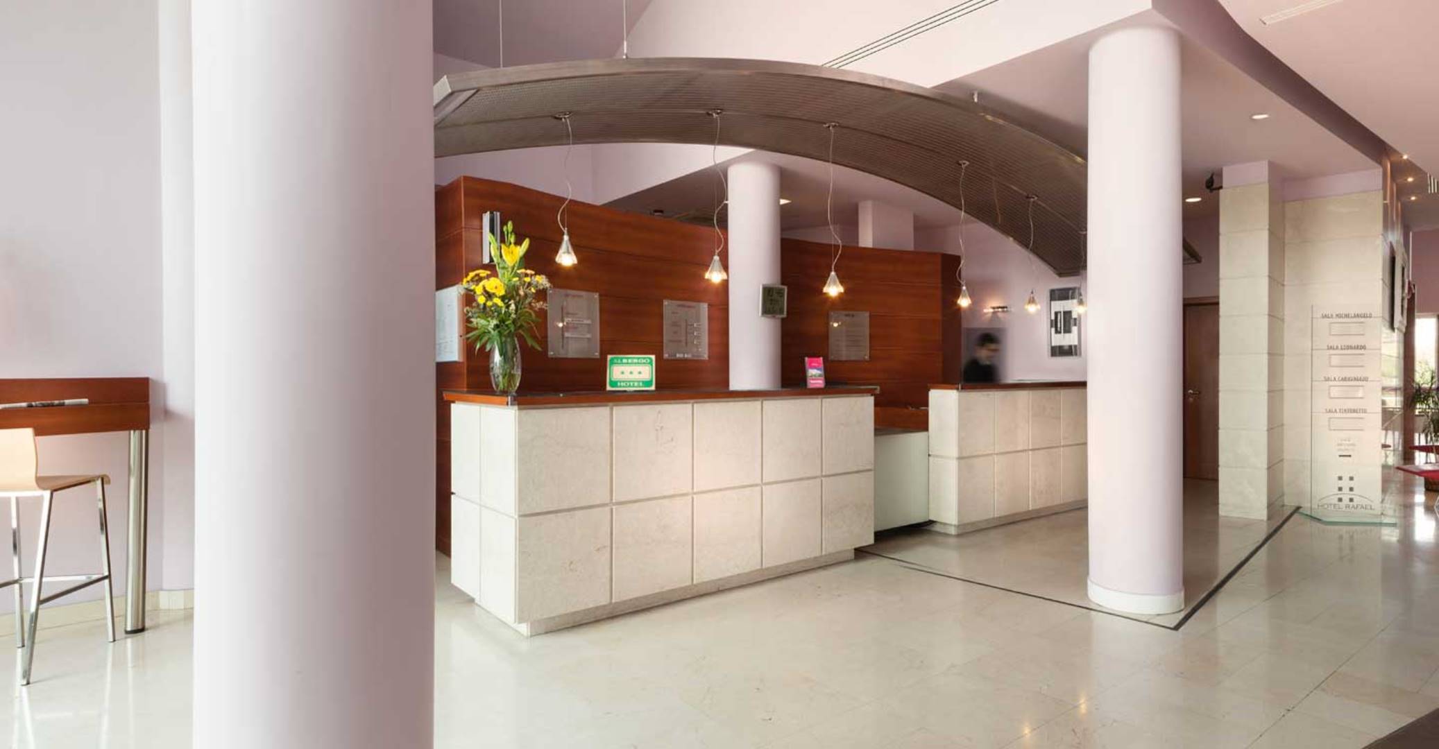 Rafael Hotel Milano 5/20