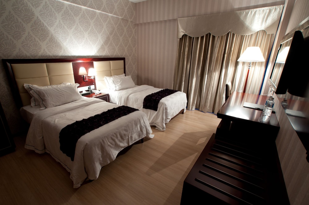 Pariss Hotel 6/29