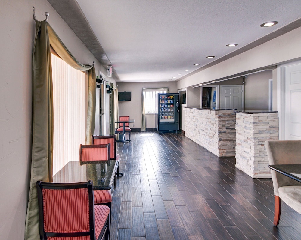 Rodeway Inn Gainesville I-35 14/19