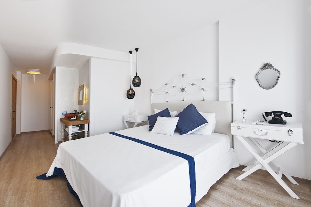 Sade Alacati Hotel 4/36