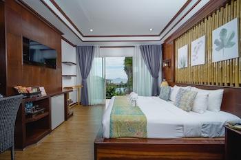 Deluxe, Double Bed, Pool View