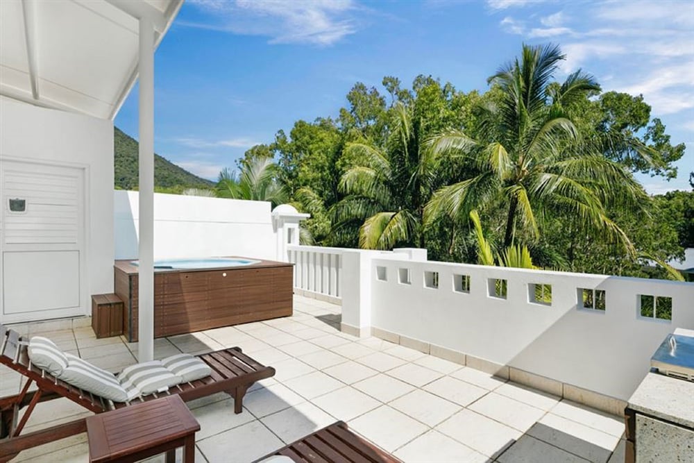 Peppers Beach Club & Spa Palm Cove 9/50