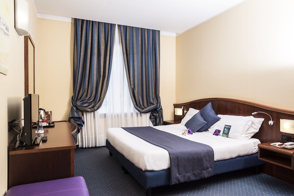 Mercure Genova San Biagio 13/72