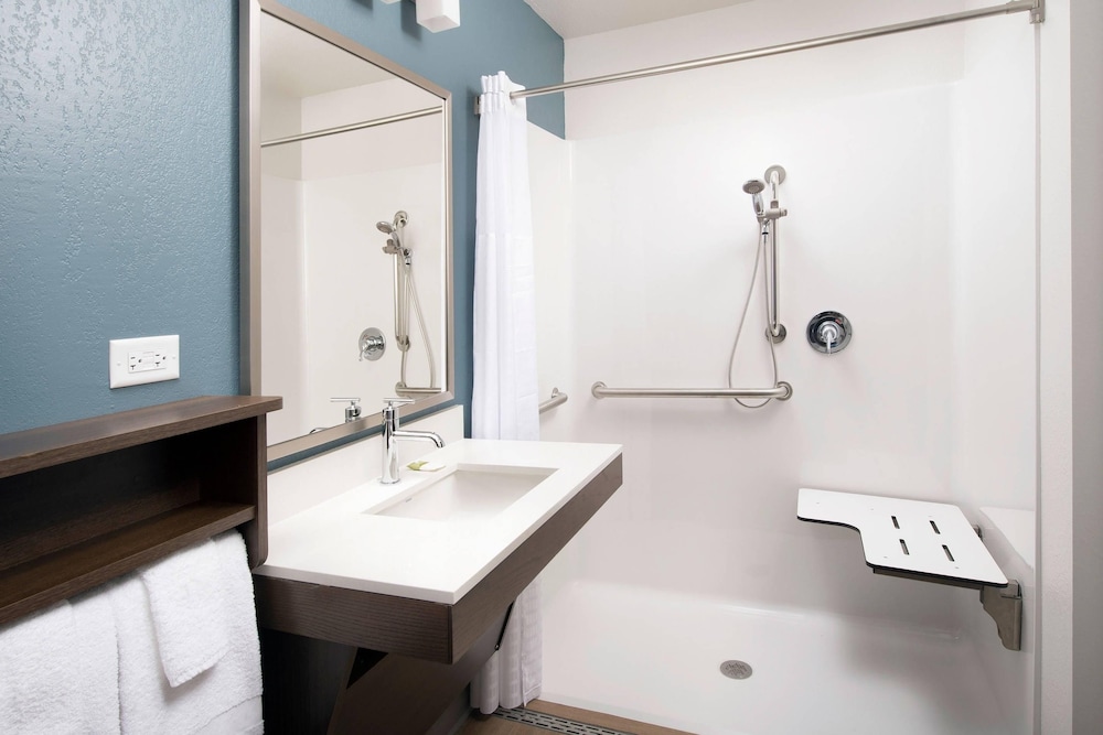WoodSpring Suites Chicago Tinley Park 36/39