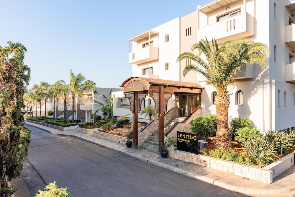 Cooee Kyknos Beach Hotel 67/75
