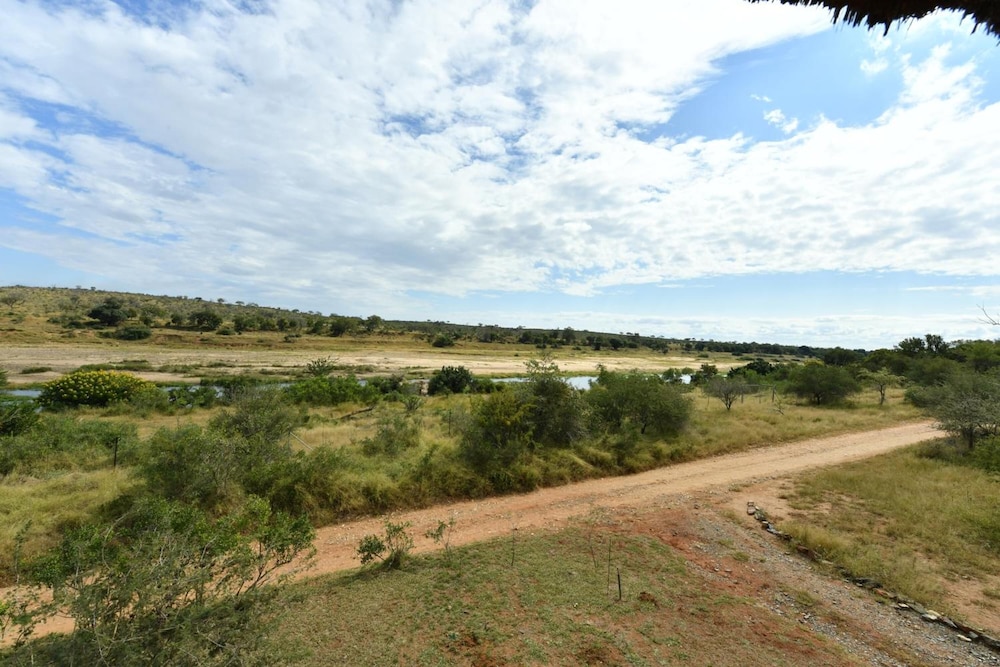 Bona Ngwenya Lodge 30/45