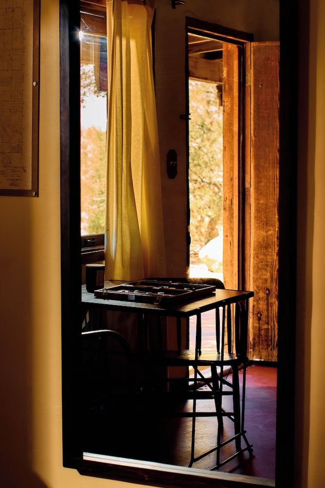 Pioneertown Motel 42/53