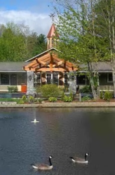 The Village Inn 6/41