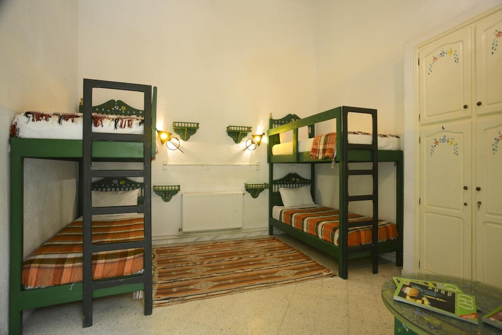 Dar Ya Hostel 51/66