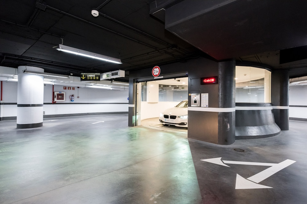SmartRental Collection Gran Via Centric II 12/57