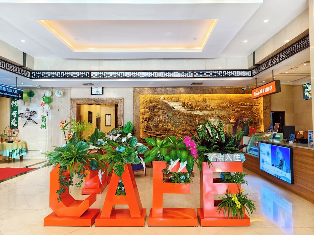 Communication International Hotel 12/34