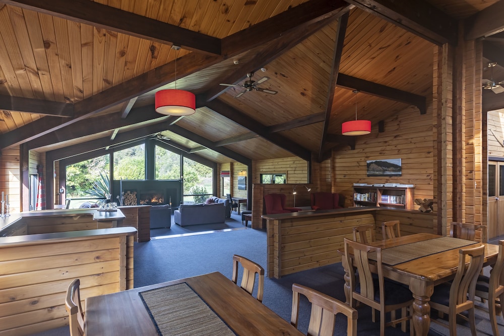 Westwood Lodge 27/40