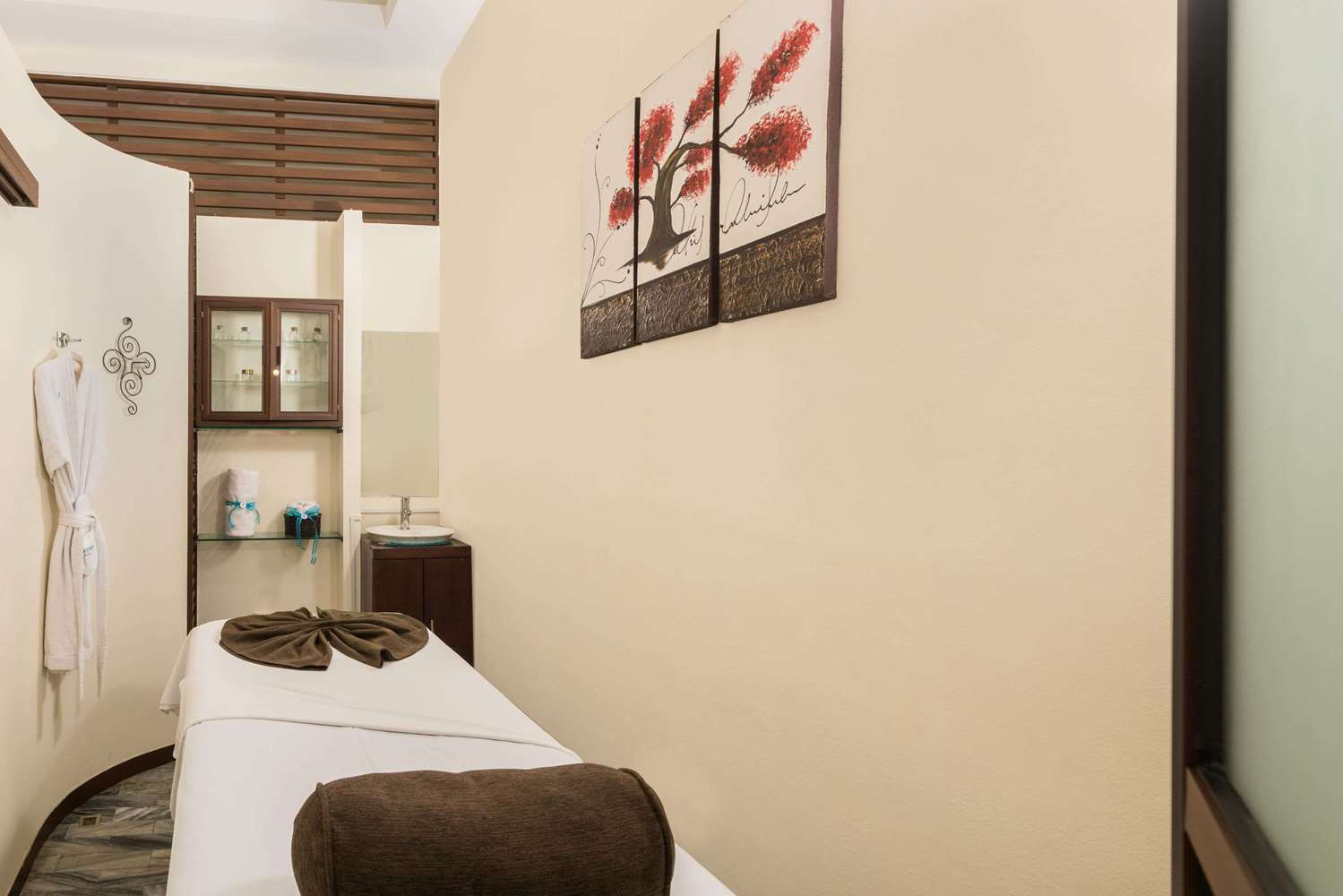 WYNDHAM MERIDA 8/58