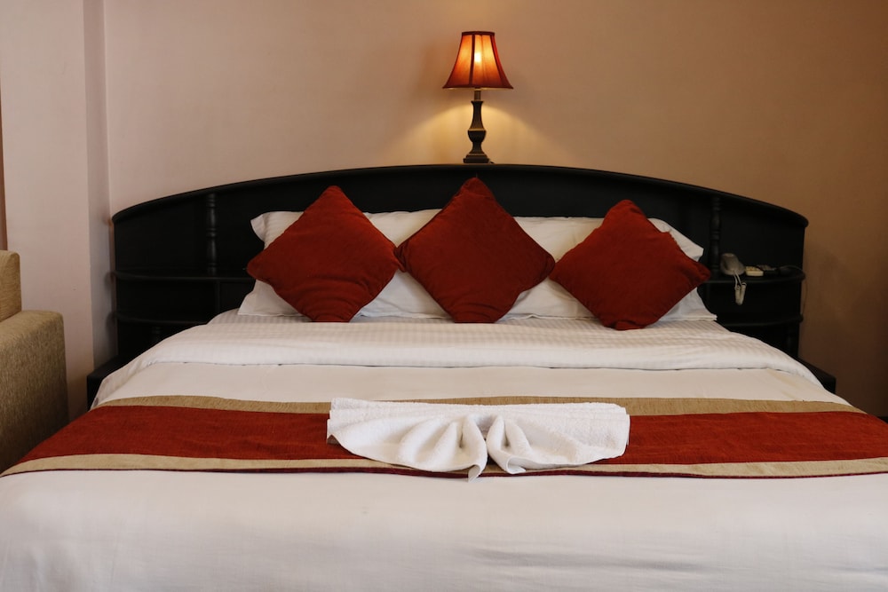 Hotel Nepalaya 72/73