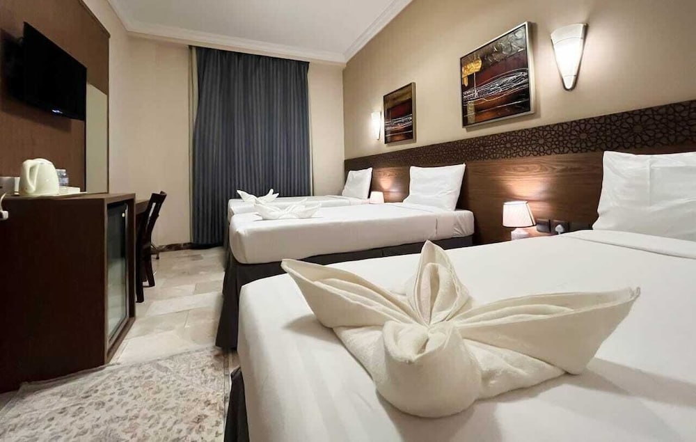 Hussein Hassan Ali Bayari Hotel 38/61