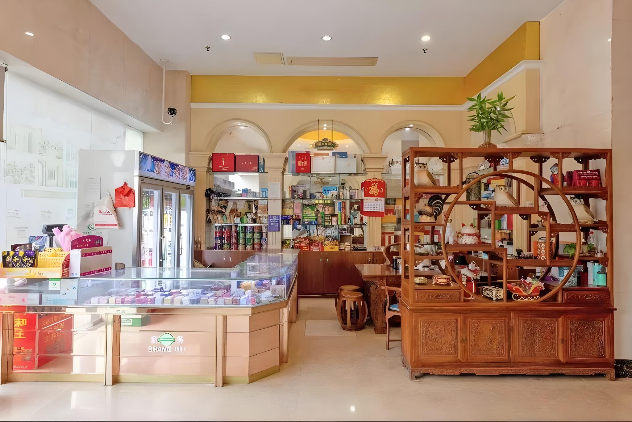 Vienna Hotel (Shenzhen Longhua Qinghu Road Branch 24/33