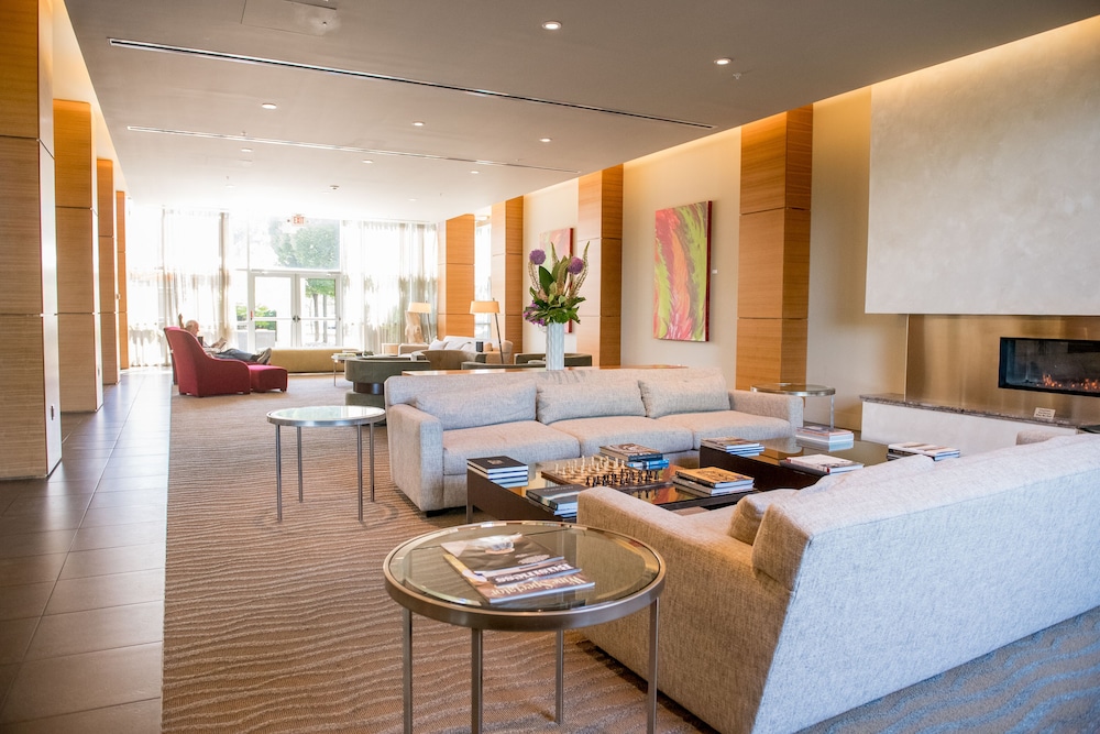 I Hotel And Conference Center 30/37
