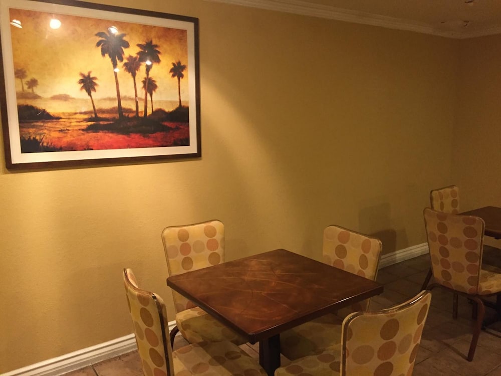 Chula Vista Inn 51/61
