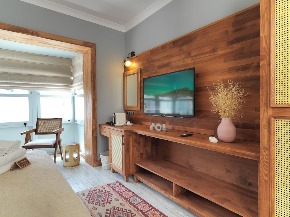 Triangulo Hotel 50/50