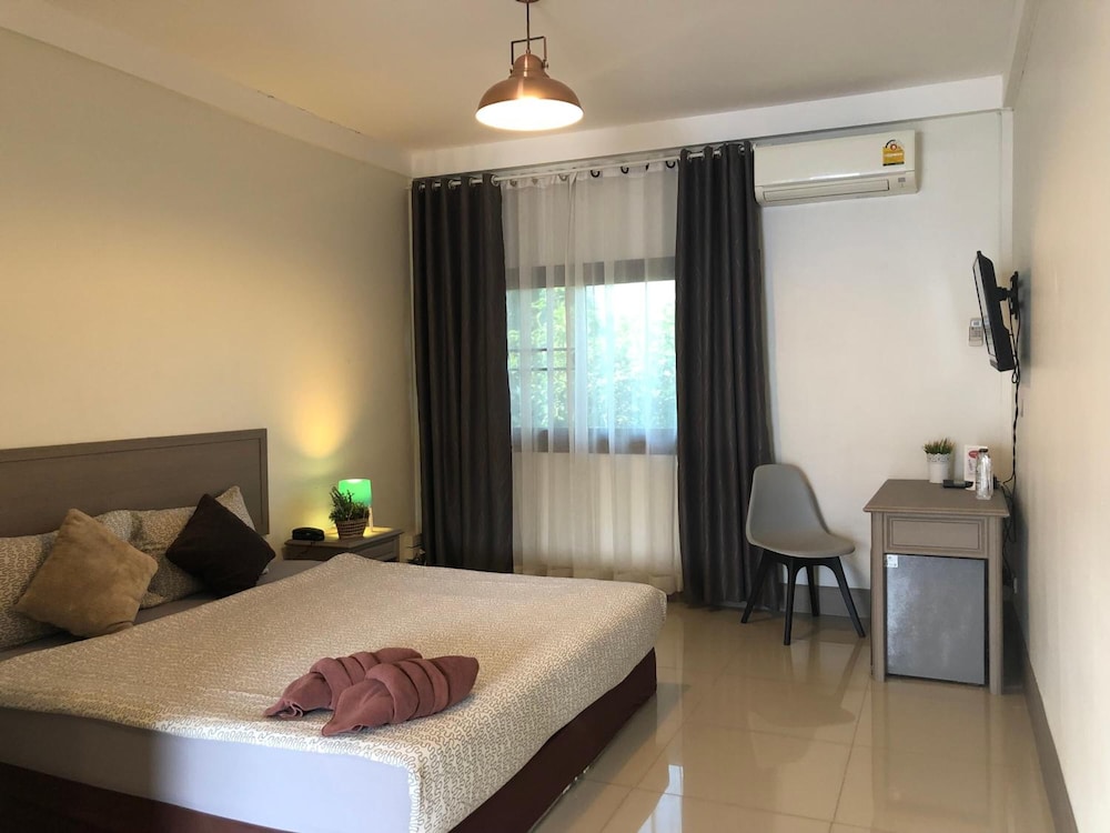 Sunday Ayothaya Hotel 26/68