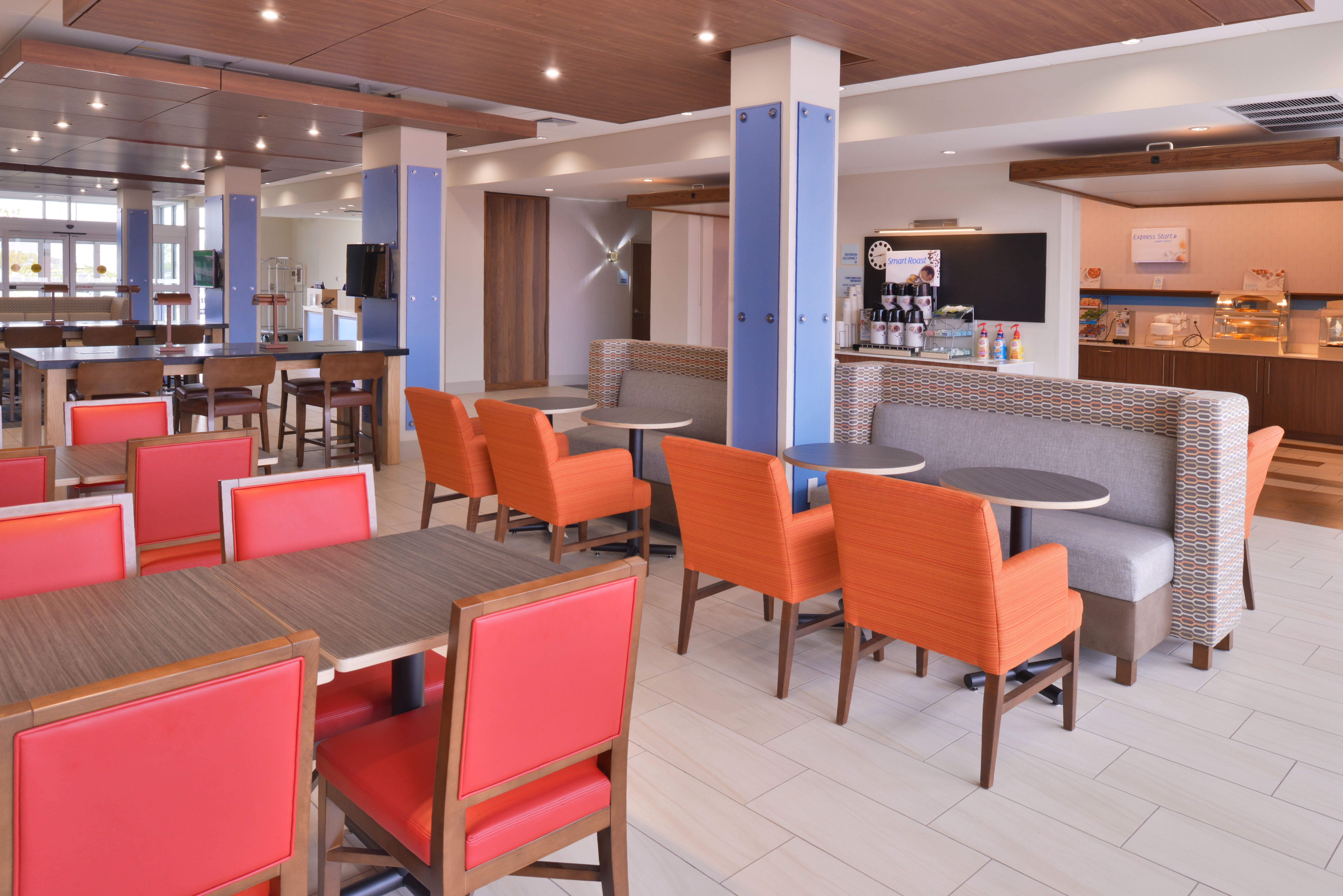 Holiday Inn Express And Suites Madison 50/65