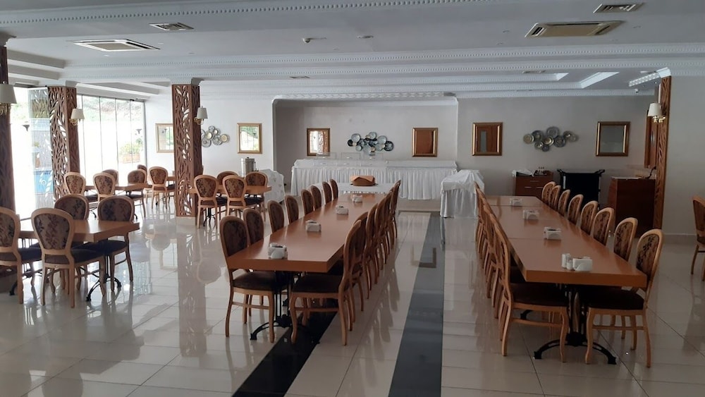 Vista Hotel 19/21