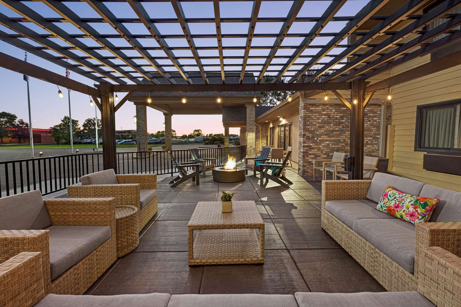 Baymont By Wyndham Owatonna 38/59