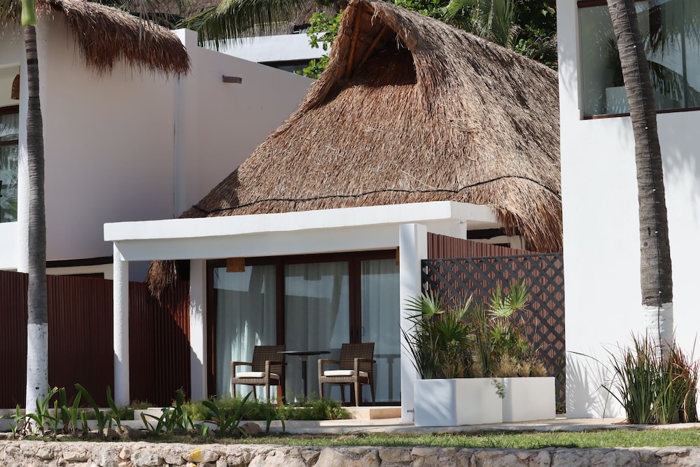 The Beachfront by The Fives Hotels - All Inclusive Adults Only in PLAYA DEL CARMEN
