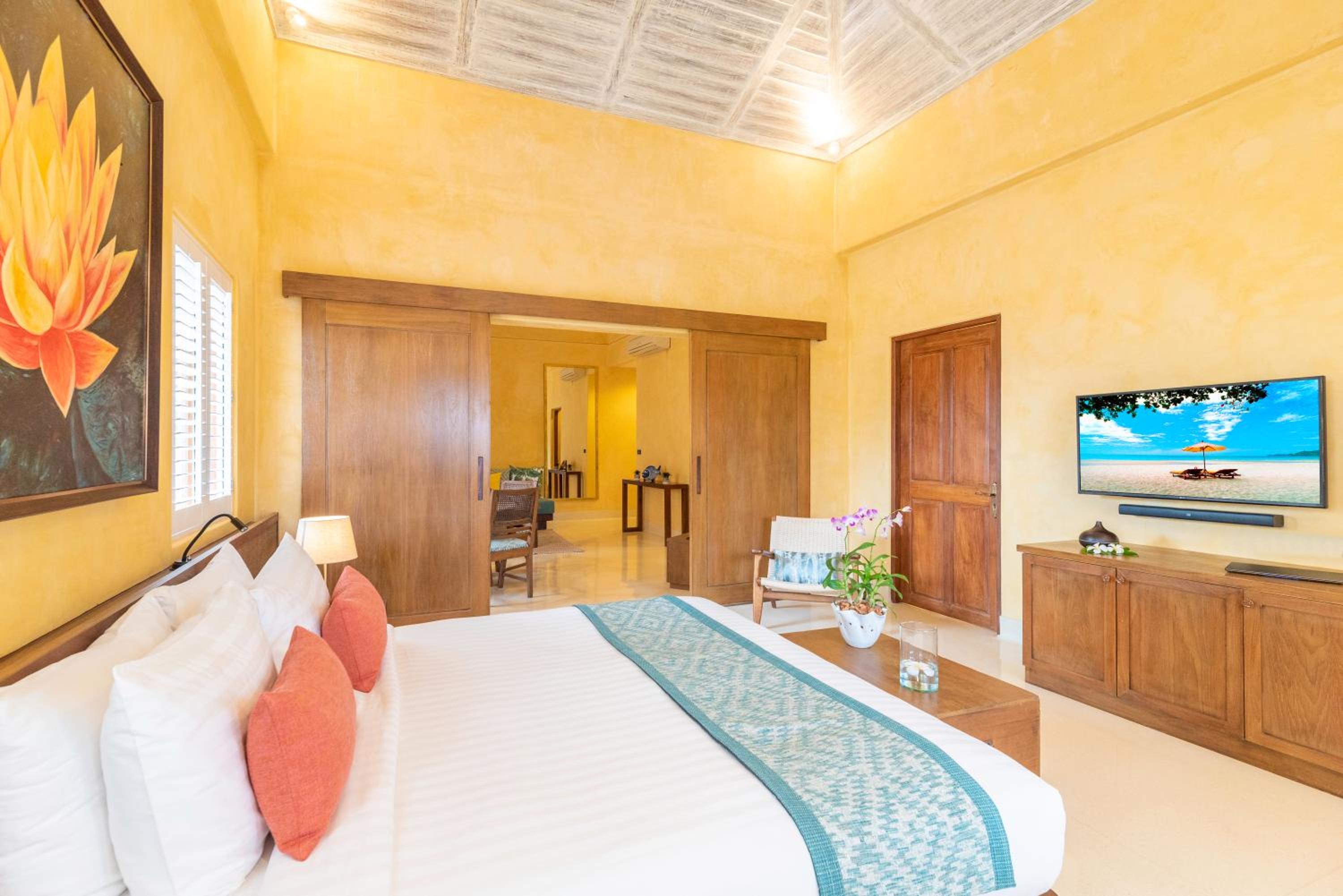 Boutique, Studio, Queen Bed