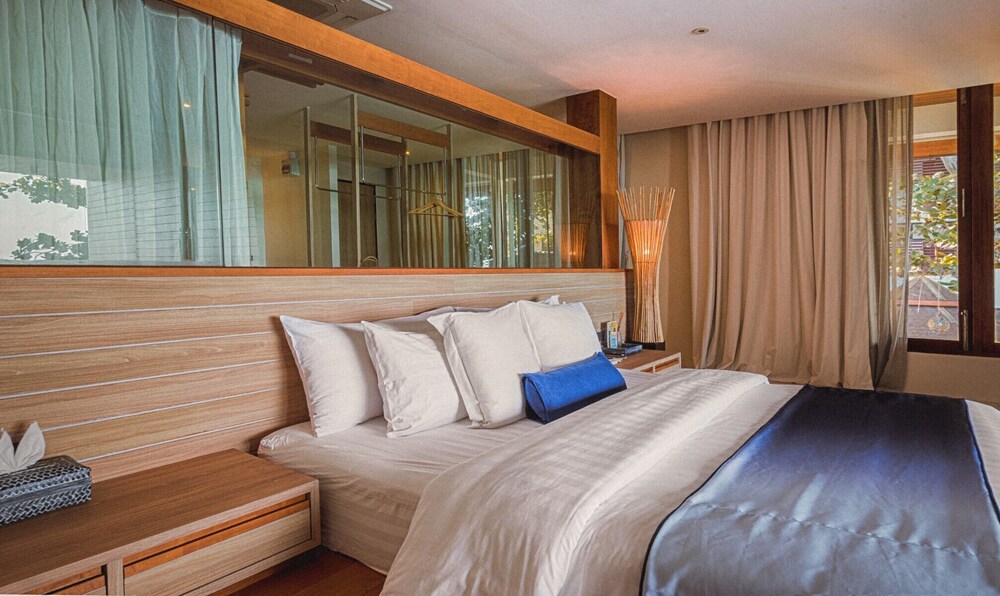 Sichon Cabana Beach Resort 32/80