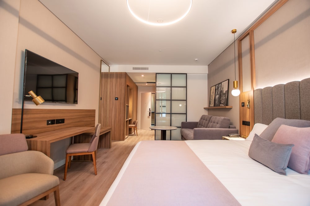 Giralda Center Hotel 14/40