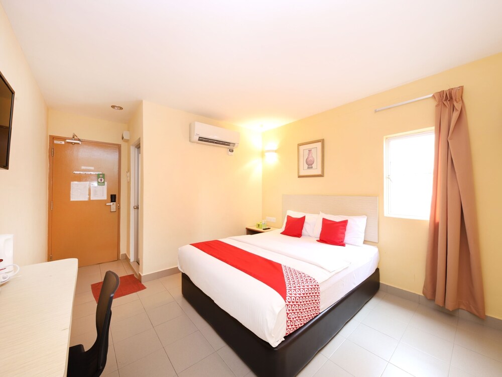 OYO 635 Seven Days Hotel 9/23