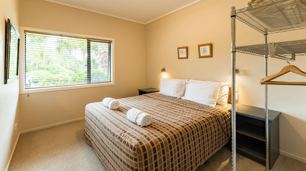 Bay of Islands Holiday Apartments 10/50