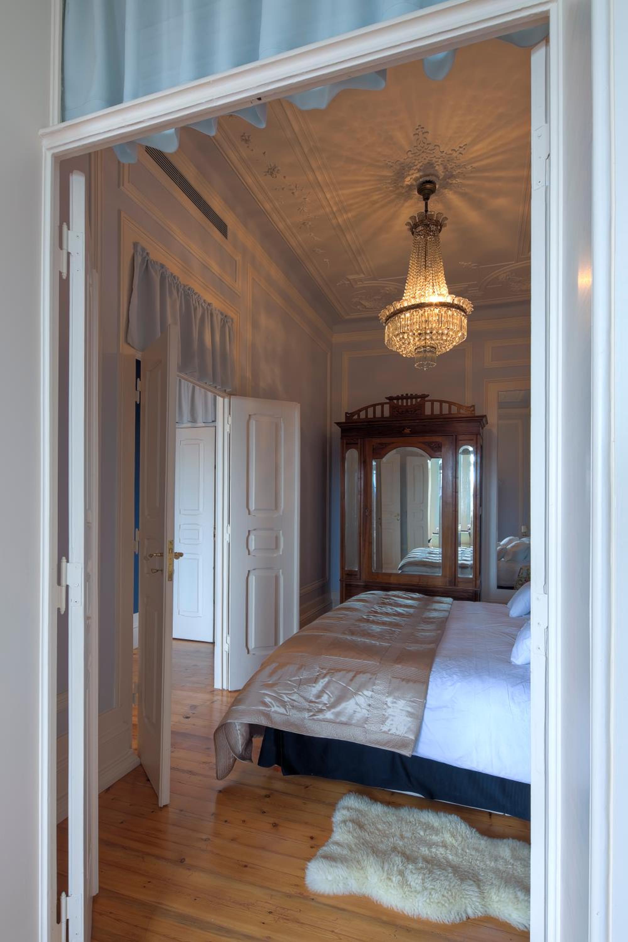 Deluxe, Suite, River View