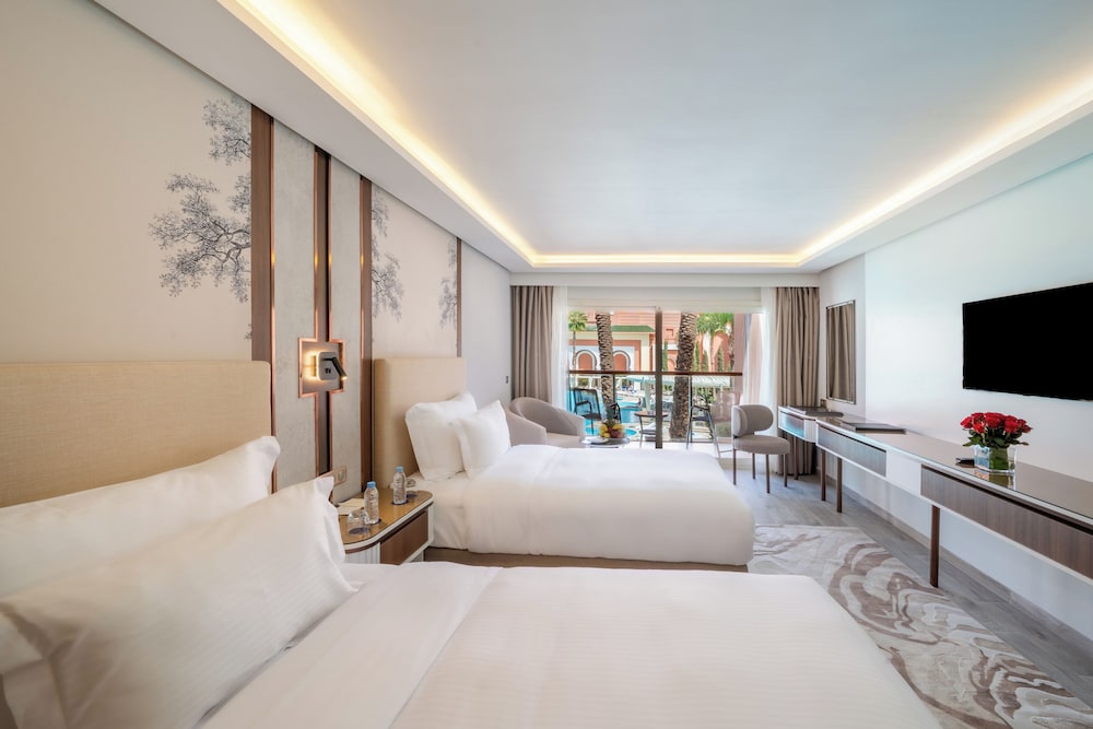 Premium room pool view twin bed PVVT