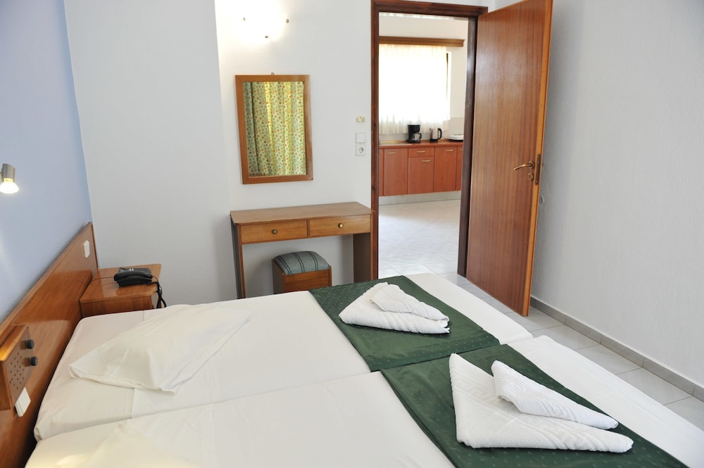 APARTMENT 2 BEDROOMS