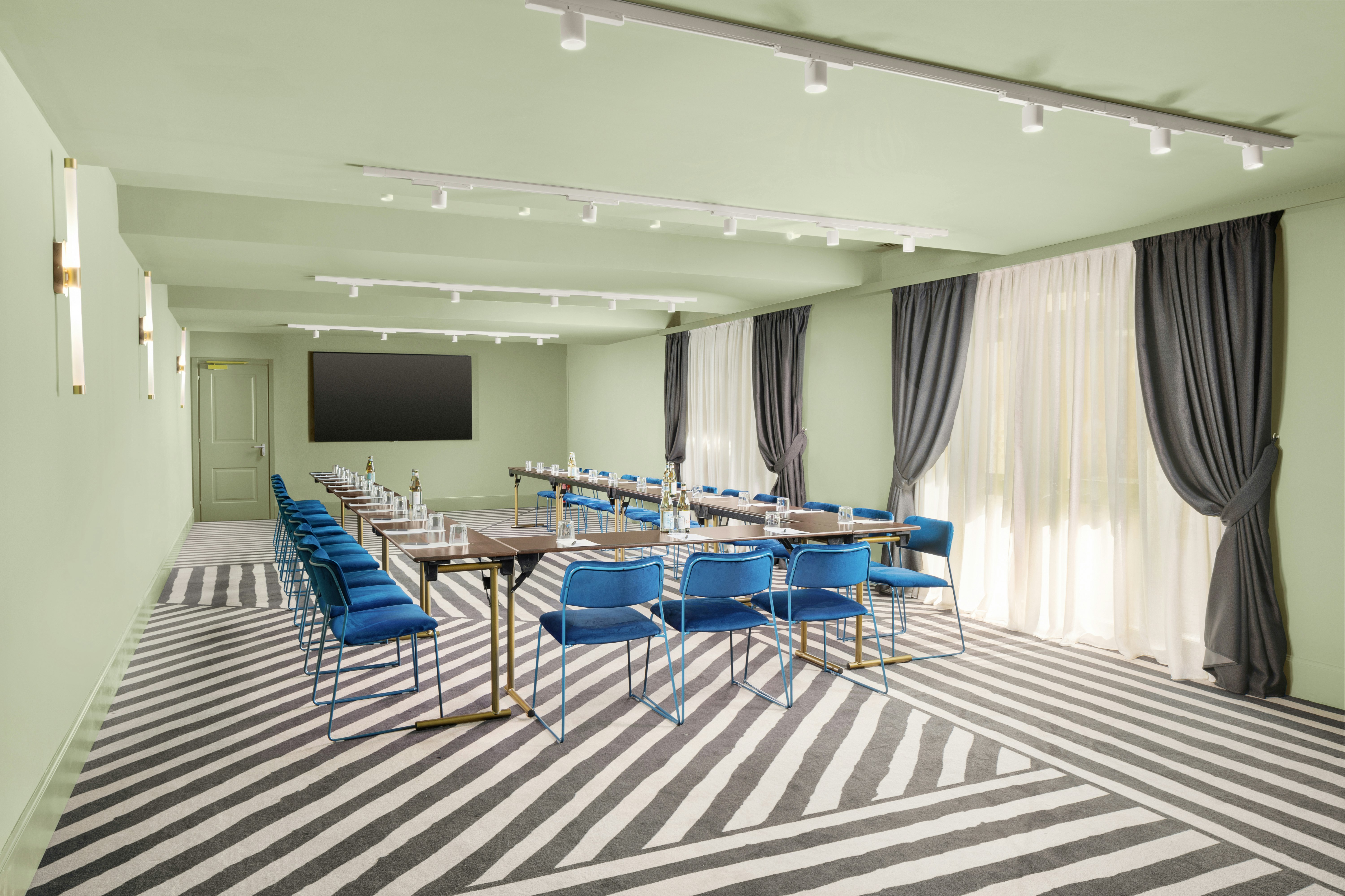 Anglo American Hotel Florence, Curio Collection by Hilton 54/64