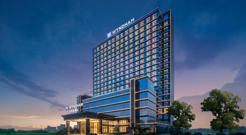 Wyndham Huazhou South 5/41