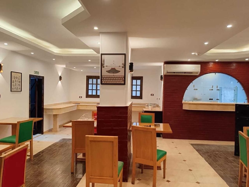 Aura Inn Hotel Cairo 44/62
