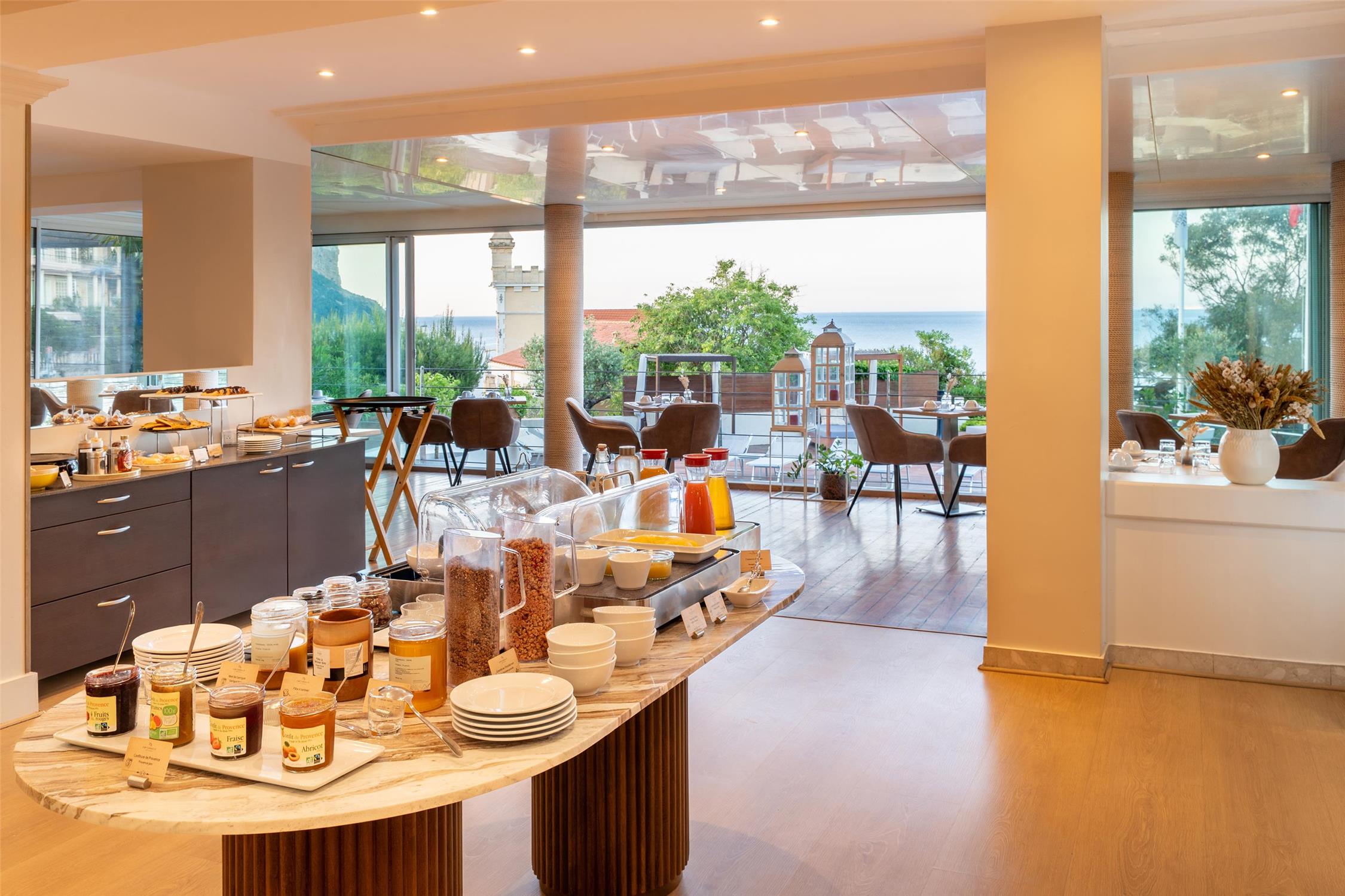 Best Western Plus La Rade 54/73
