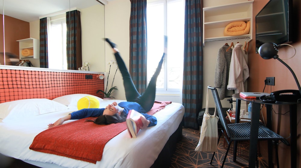 OLYMPIC HOTEL 23/51