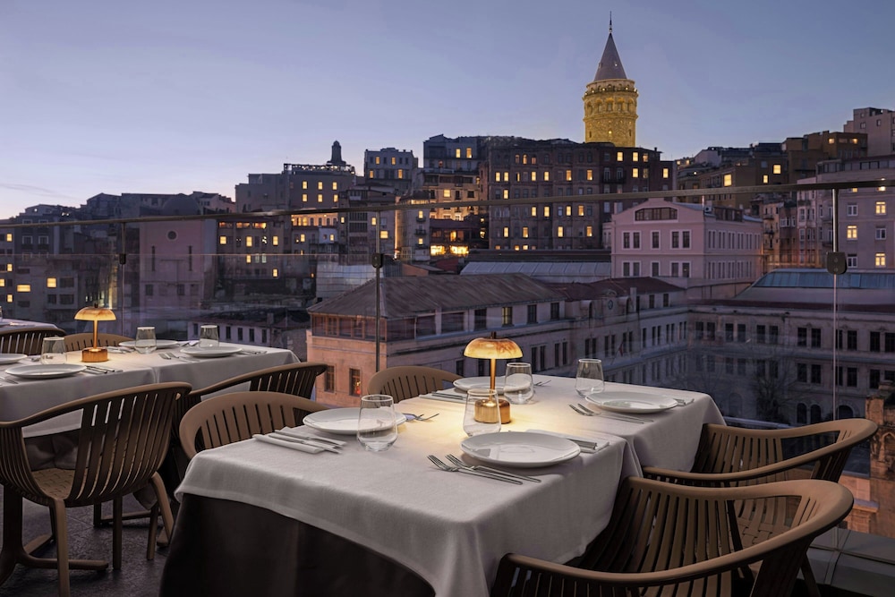 Delta Hotels Istanbul Karakoy 46/61