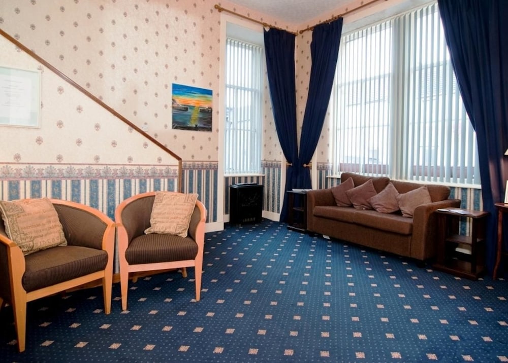 CASTLETOWN HOTEL 5/40