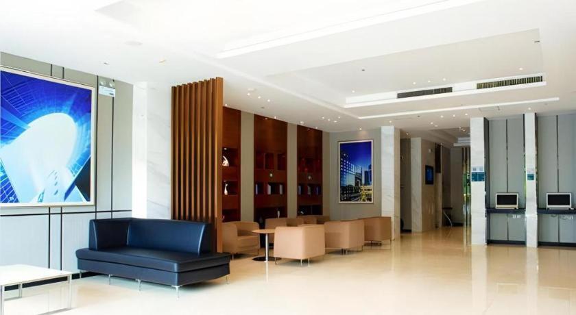 City Comfort Inn (Wanda Store, Xianning South Railway Station) 40/55