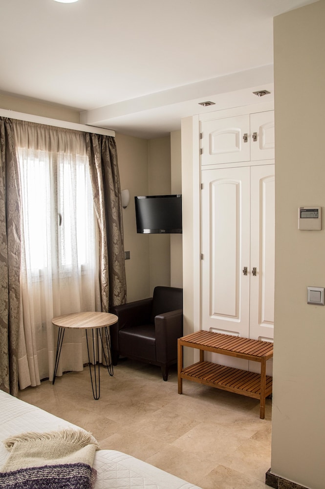 Hotel Sevilla 39/59