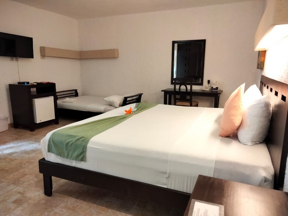 Luciana Hotel & Beach Club by Kavia 34/76